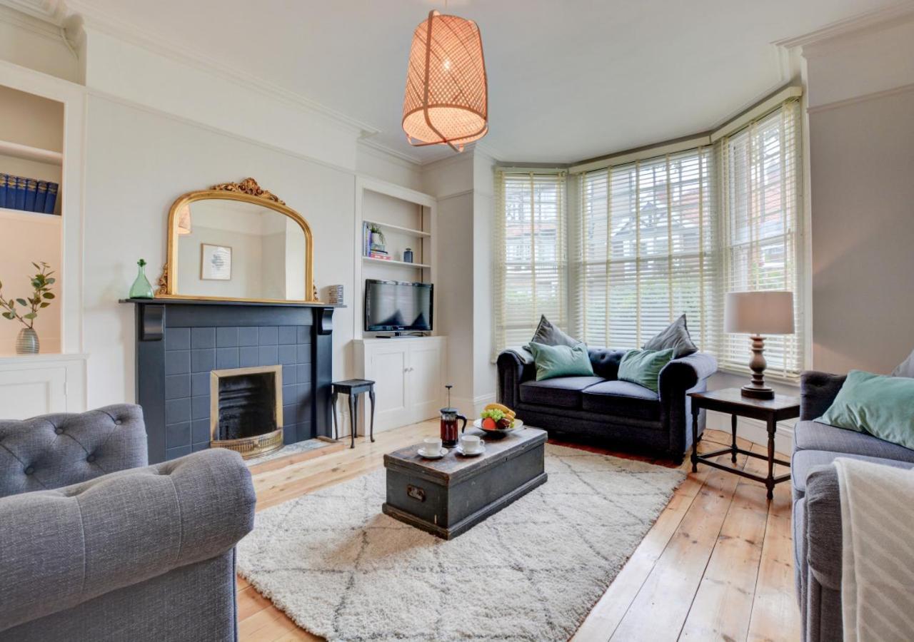 Stones Throw Villa Cromer Exterior photo