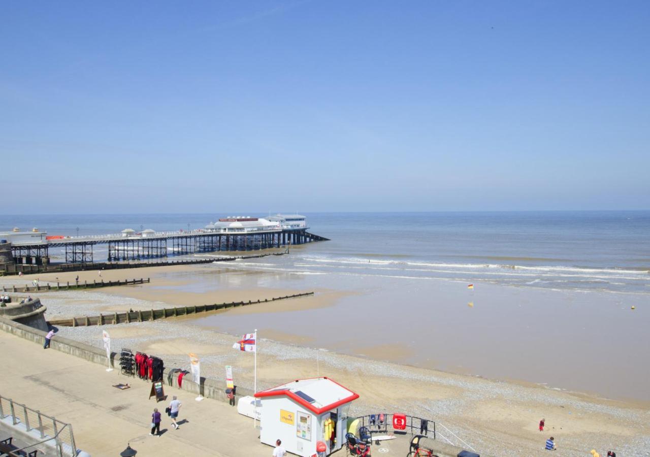 Stones Throw Villa Cromer Exterior photo